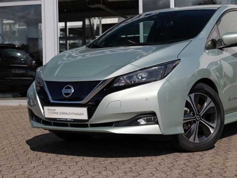 Nissan Leaf N-Connecta 40 kWh Navi 360 Kamera Apple CarPlay Android Auto Klimaautom DAB