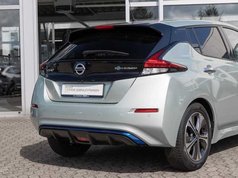 Nissan Leaf N-Connecta 40 kWh Navi 360 Kamera Apple CarPlay Android Auto Klimaautom DAB